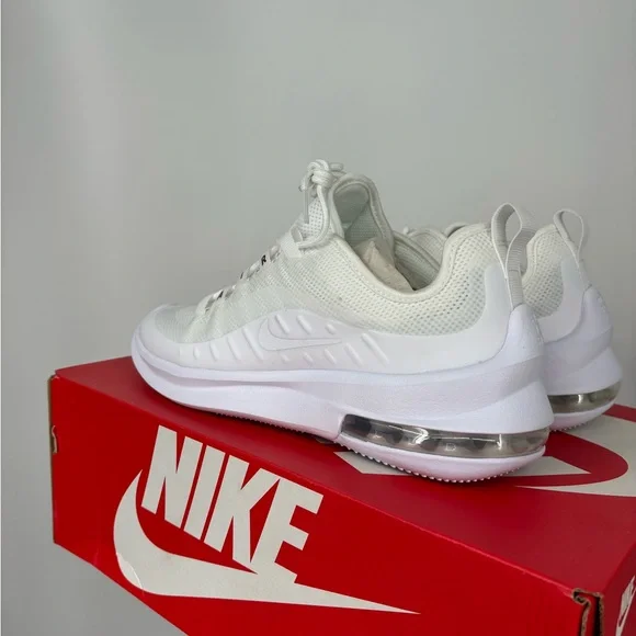 Nike Women’s Nike Air Max Axis Triple White Size 8.5 - Picture 3 of 4